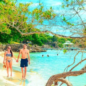 SOL Y PAPAYA – ISLA GRANDE