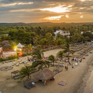 PASADIA FENIX BEACH – TIERRA BOMBA