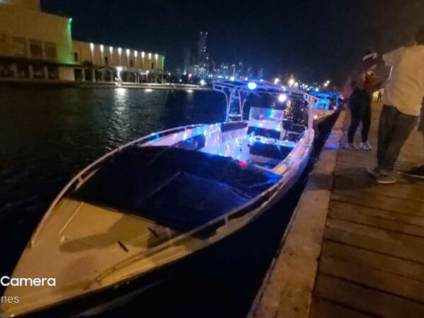 TOUR NOCTURNO BAHIA LANCHA DEPORTIVA